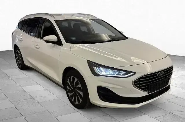 Gebraucht Ford Focus Titanium 116 PS (85 kW) 2023 Weiß Limousine