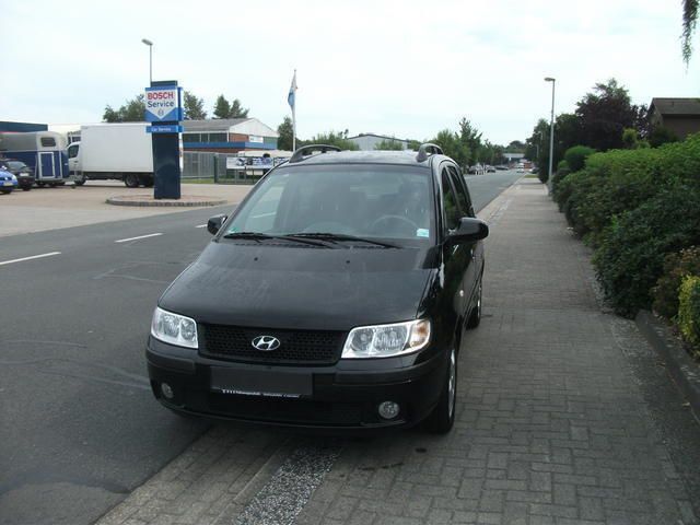 Schwarz metallic Gebraucht 2007 Hyundai Matrix GLS Van / Kleinbus | 6.989 € - Bild 1/4