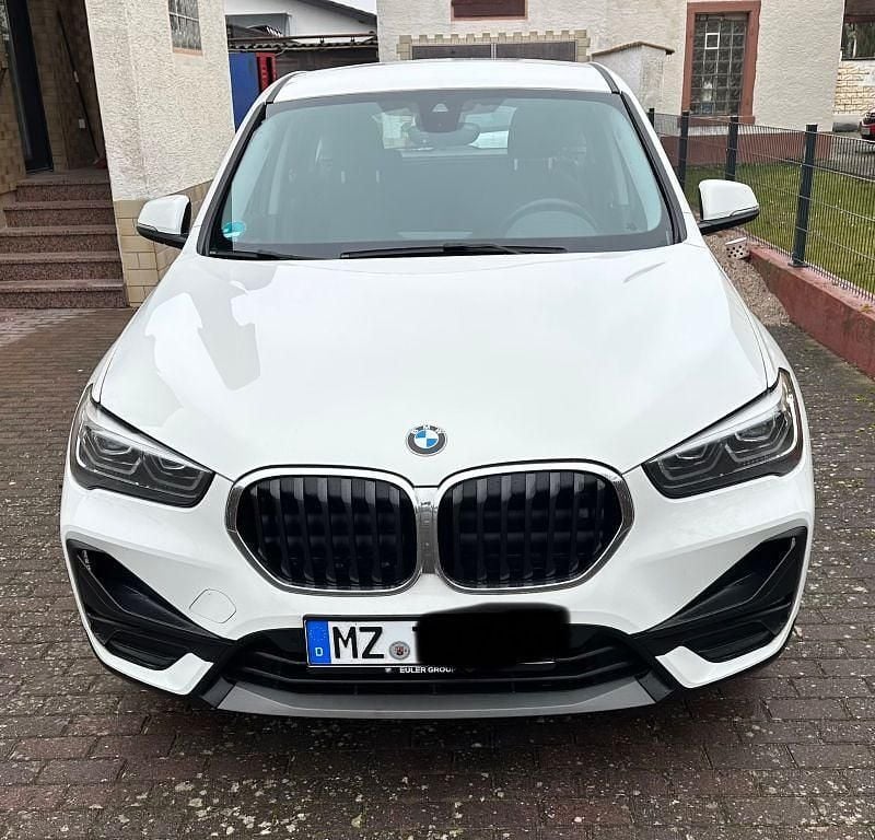 Gebraucht BMW X1 Efficient Dynamics 190 PS (139 kW) 2021 Weiß SUV