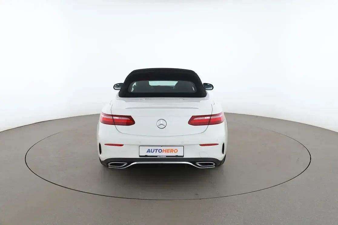 Gebraucht Mercedes E300 AMG line 245 PS (180 kW) 2019 Weiß Cabrio