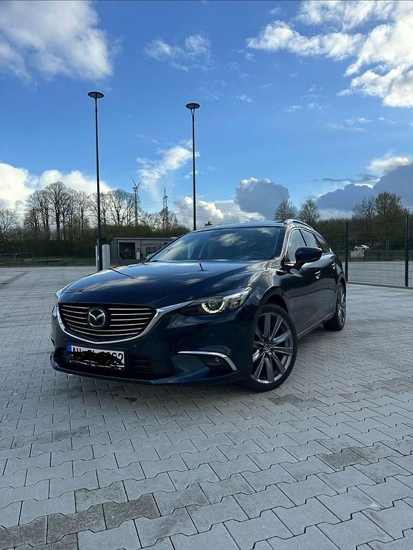 Gebraucht Mazda 6 Nakama Intense 175 PS (128 kW) 2017 Blau Kombi
