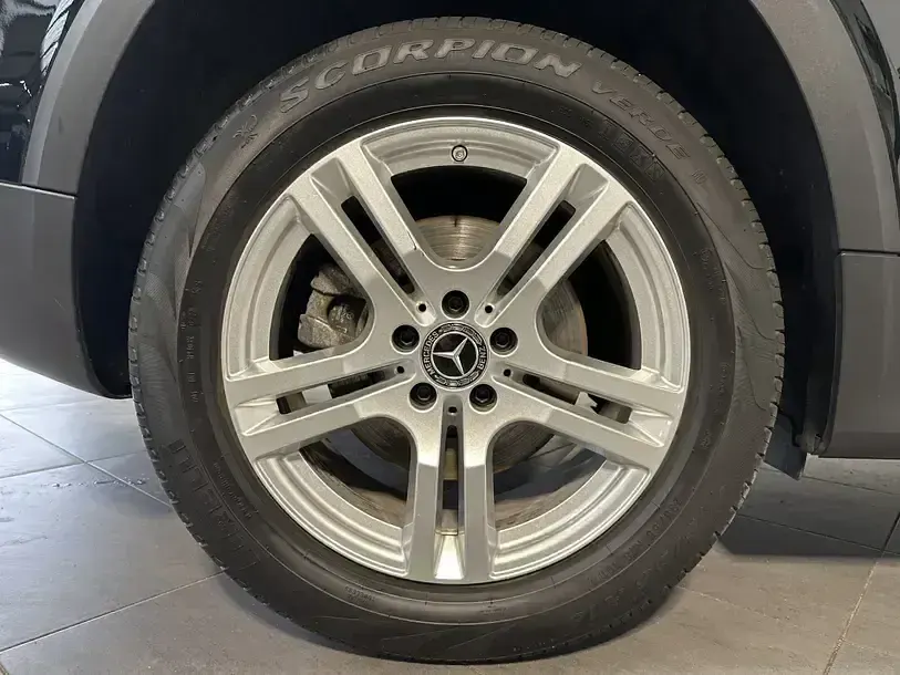 Gebraucht Mercedes GLB220 AMG line 190 PS (139 kW) 2022 Andere SUV