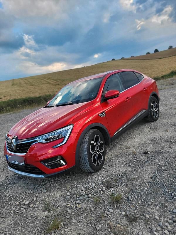 Rot Gebraucht 2021 Renault Arkana SUV | 16.800 € (Guter Preis) - Bild 1/4