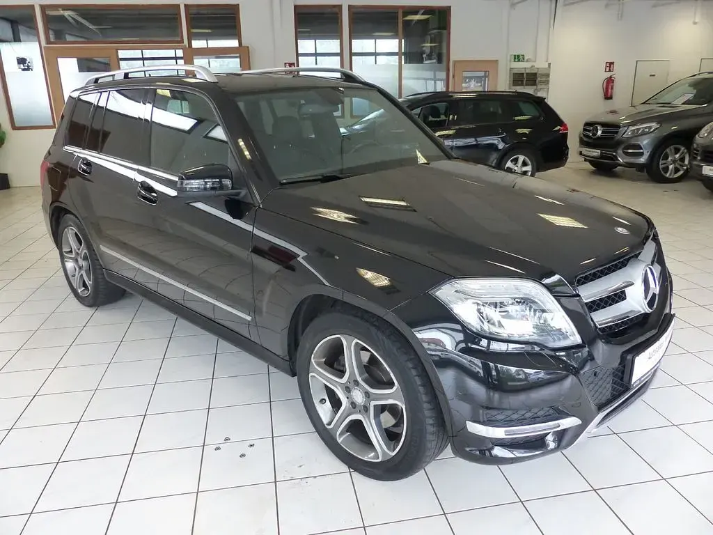 Gebraucht Mercedes GLK220 170 PS (125 kW) 2015 Obsidianschwarz SUV