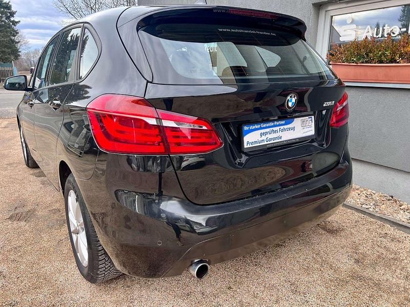 Gebraucht BMW 218 Basis 136 PS (100 kW) 2016 Schwarz Van / Kleinbus