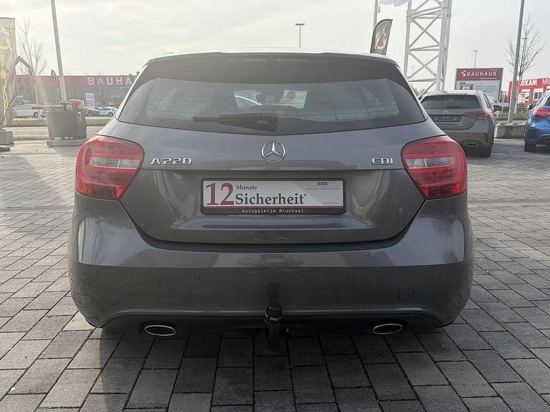 Gebraucht Mercedes A220 170 PS (125 kW) 2013 Grau Limousine