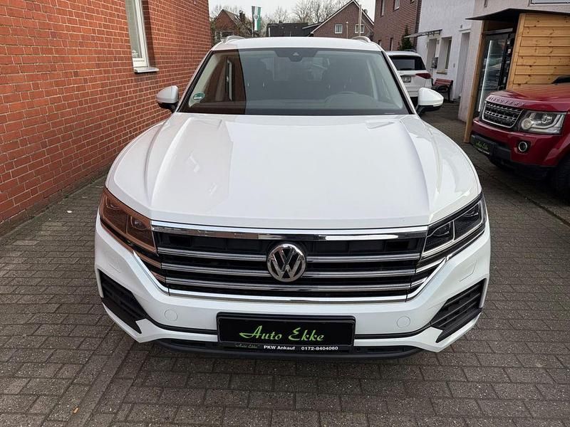 Gebraucht VW Touareg 231 PS (169 kW) 2019 Weiß SUV