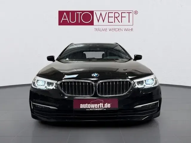 Gebraucht BMW 520 190 PS (139 kW) 2018 Schwarz Kombi