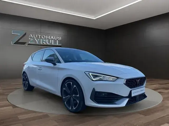 Gebraucht Cupra Leon 245 PS (180 kW) 2023 Weiß Limousine