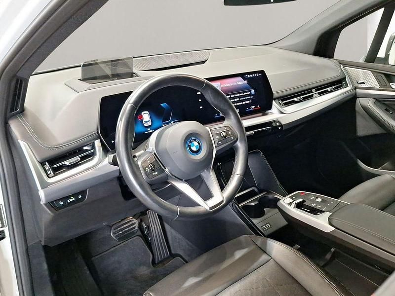 Gebraucht BMW 230e Active Tourer 150 PS (110 kW) 2022 Weiß Van / Kleinbus