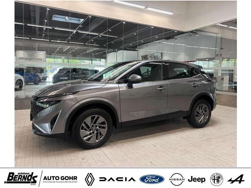 Dark grey metallic (kadg) Gebraucht 2024 Nissan Qashqai Acenta SUV | 25.310 € (Fairer Preis) - Bild 1/4