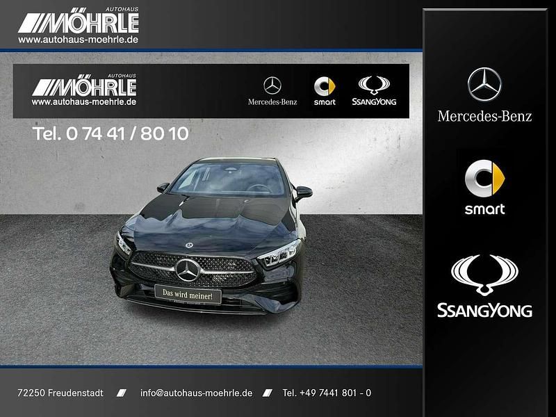 Schwarz Gebraucht 2025 Mercedes A180 AMG line Limousine | 31.900 € (Fairer Preis) - Bild 1/4