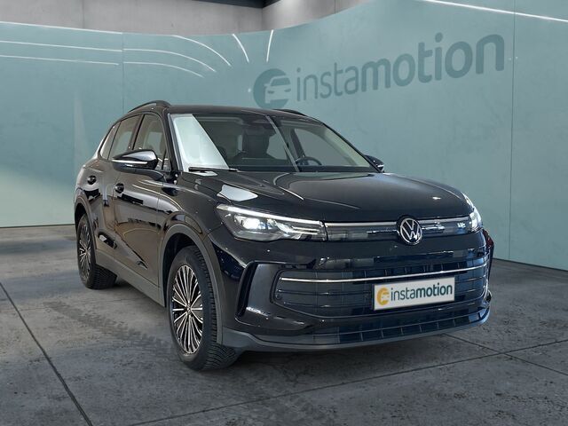Schwarz Gebraucht 2025 VW Tiguan Pro SUV | 40.039 € (Guter Preis) - Bild 1/2