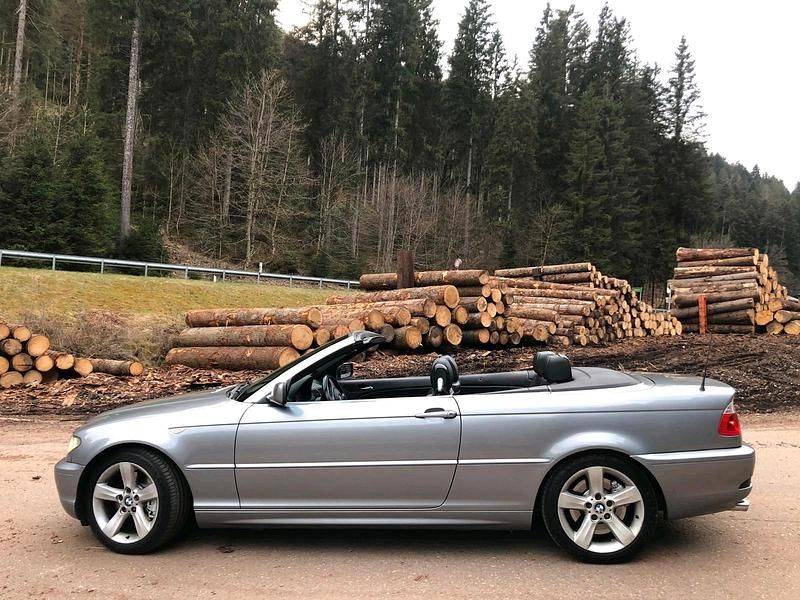 Gebraucht BMW 330 Cabriolet 231 PS (169 kW) 2003 Grau Cabrio