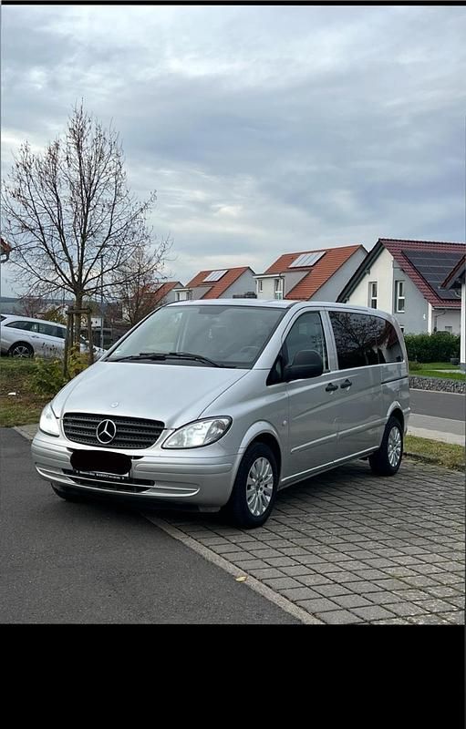 Grau Gebraucht 2006 Mercedes Vito SUV | 8.900 € - Bild 1/4
