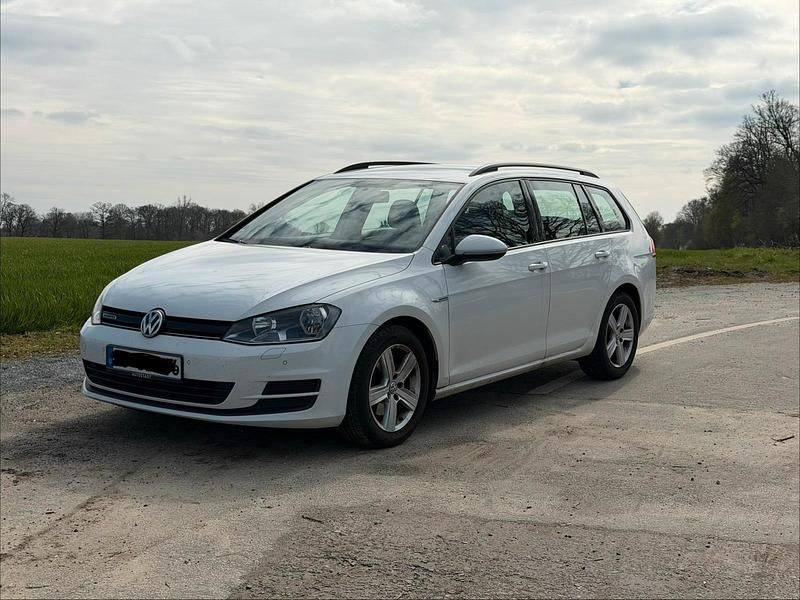 Gebraucht VW Golf VII 110 PS (80 kW) 2014 Weiß Kombi