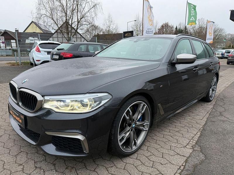Gebraucht BMW M550 Performance 400 PS (294 kW) 2019 Grau Limousine