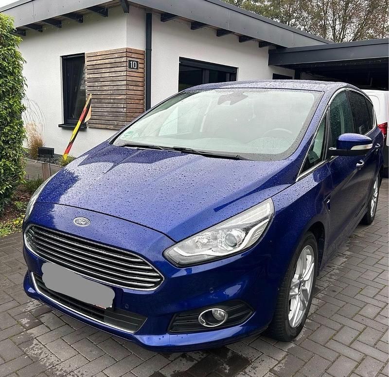 Blau Gebraucht 2016 Ford S-MAX Titanium Van / Kleinbus | 6.500 € (Superpreis) - Bild 1/4