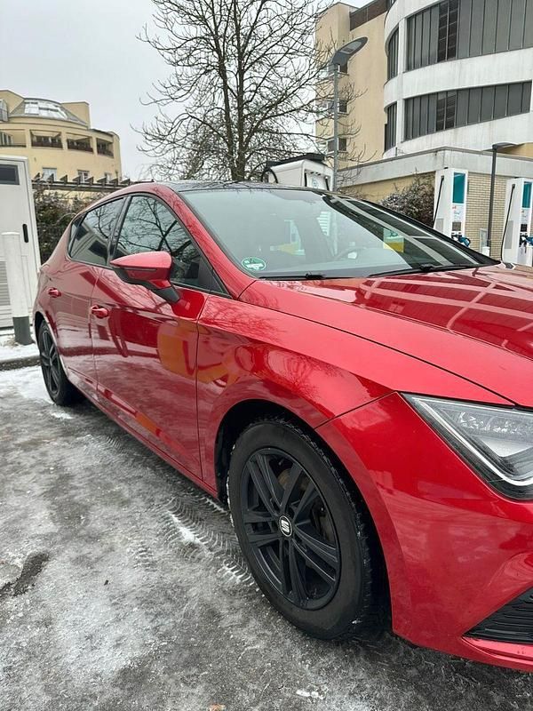 Gebraucht Seat Leon FR 150 PS (110 kW) 2017 Rot Limousine