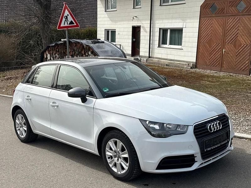 Gebraucht Audi A1 Sportback Ambition 105 PS (77 kW) 2012 Weiß Kleinwagen