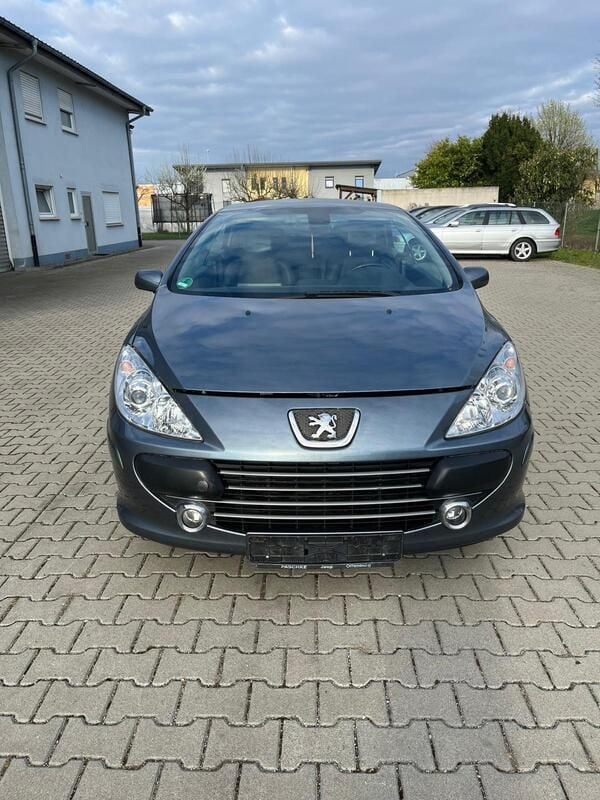Grau Gebraucht 2008 Peugeot 307 CC Cabrio | 2.000 € (Guter Preis) - Bild 1/4