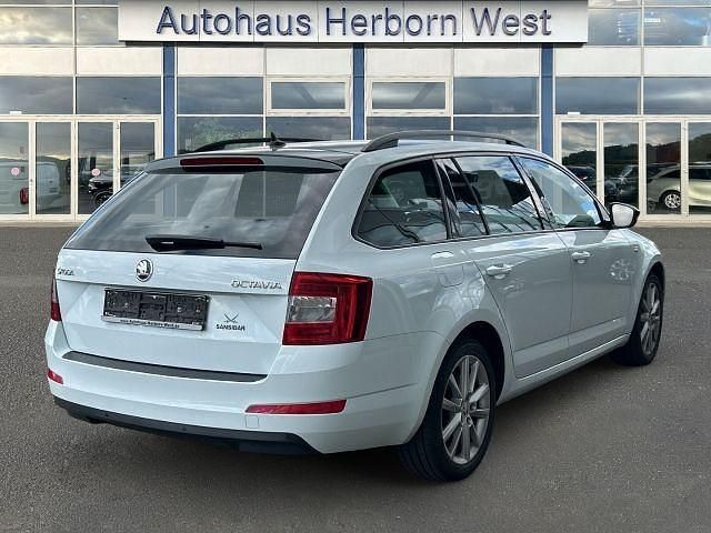 Gebraucht Skoda Octavia Joy 150 PS (110 kW) 2016 Weiss Kleinwagen