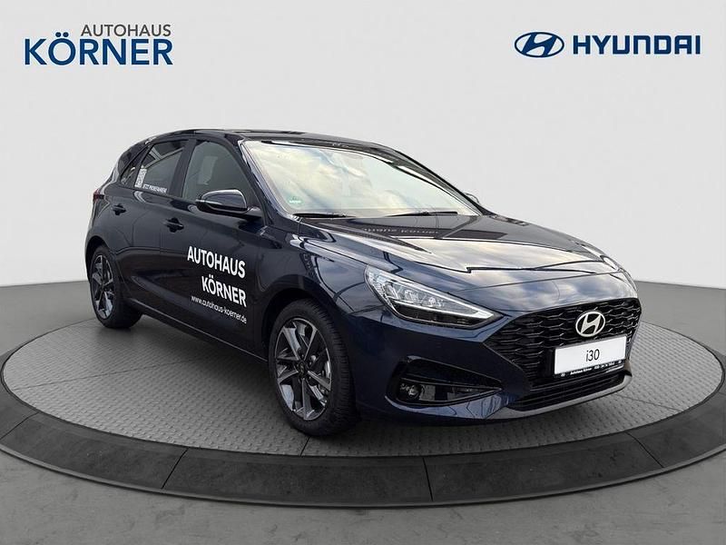 Blau Neu 2025 Hyundai i30 Advantage Limousine | 24.995 € (Etwas zu teuer) - Bild 1/4