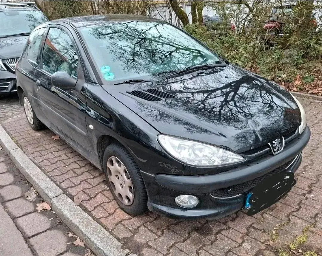 Gebraucht Peugeot 206 75 PS (55 kW) 2009 Schwarz Limousine