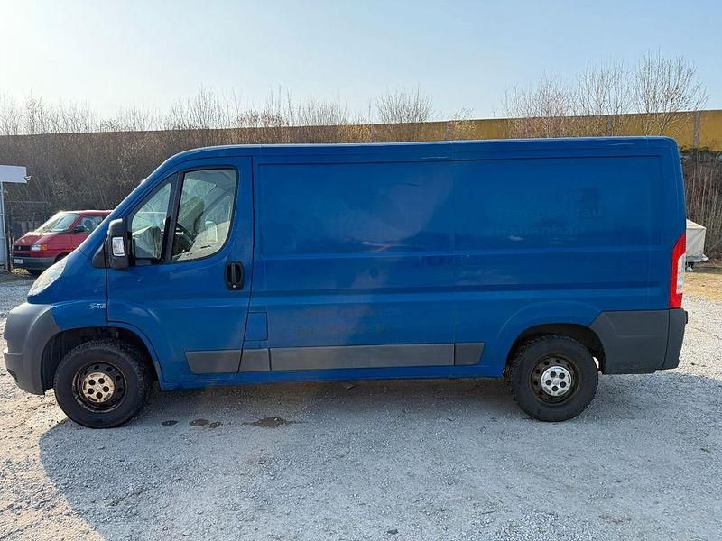 Gebraucht Peugeot Boxer 131 PS (96 kW) 2011 Blau Van