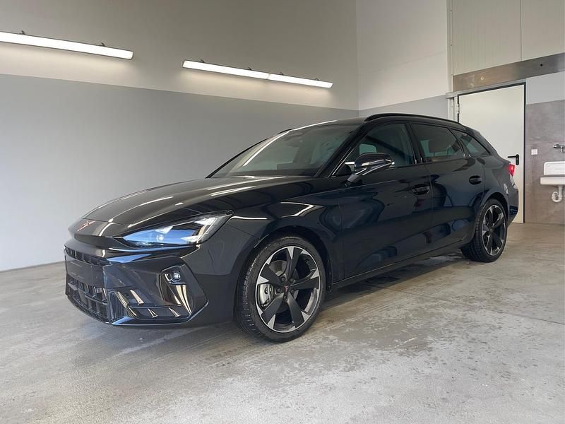 Second-hand Cupra Leon 150 CP (110 kW) 2026 Berlinǎ