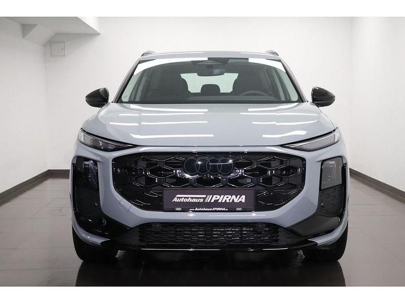 Neu Audi Q3 Sport 150 PS (110 kW) 2025 Grau SUV