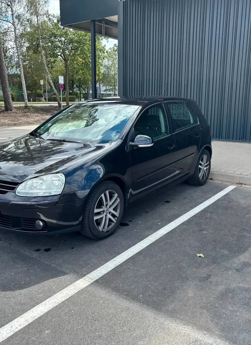 Gebraucht VW Golf V 102 PS (75 kW) 2006 Schwarz Kleinwagen