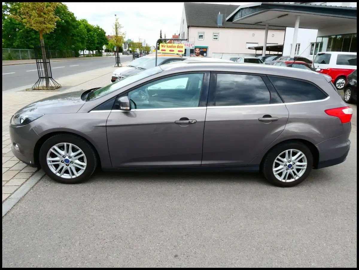 Gebraucht Ford Focus Titanium X 181 PS (133 kW) 2013 Grau Kombi