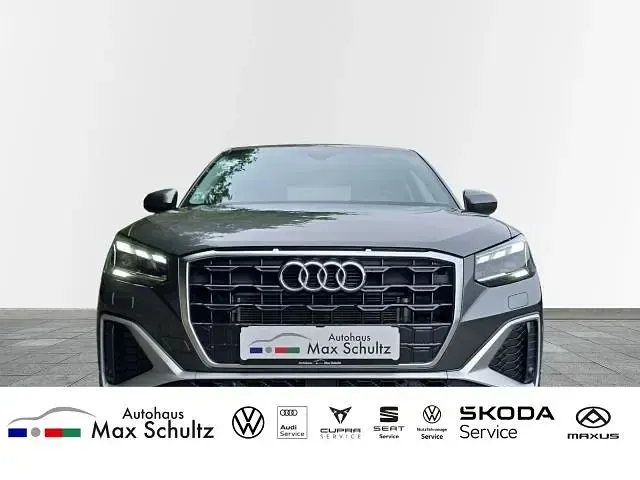 Gebraucht Audi Q2 S-Line 150 PS (110 kW) 2025 Grau SUV