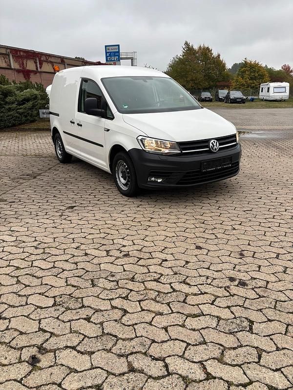 Weiß Gebraucht 2017 VW Caddy Van / Kleinbus | 10.990 € - Bild 1/4