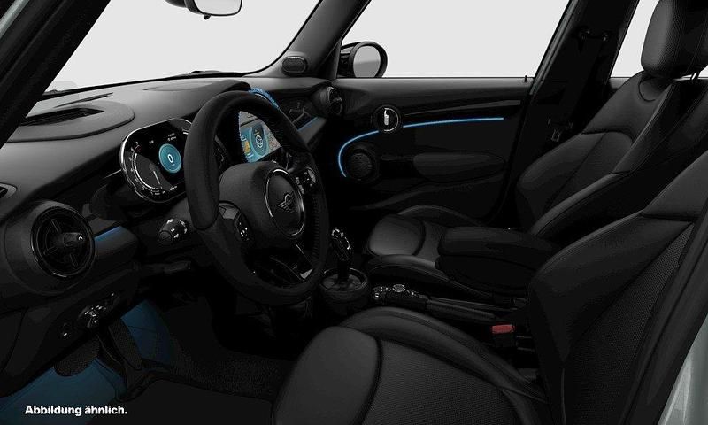 Gebraucht Mini Cooper Premium Plus 136 PS (100 kW) 2022 Silber Kleinwagen