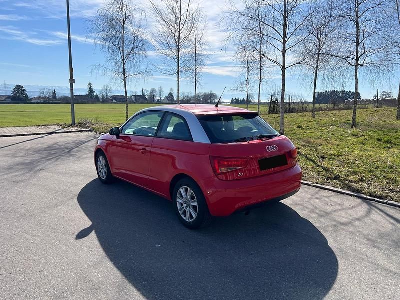 Gebraucht Audi A1 86 PS (63 kW) 2010 Rot Kleinwagen