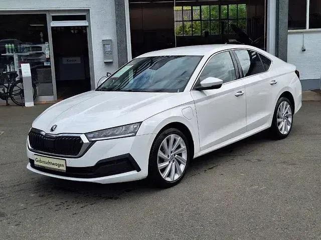 Gebraucht Skoda Octavia Ambition 204 PS (150 kW) 2022 Limousine