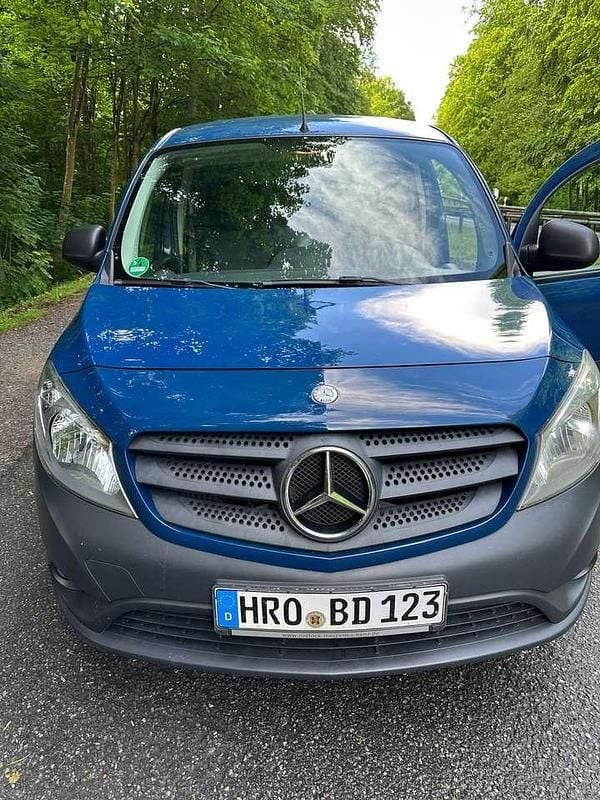 Blau Gebraucht 2014 Mercedes Citan 108 Van | 4.500 € (Fairer Preis) - Bild 1/4
