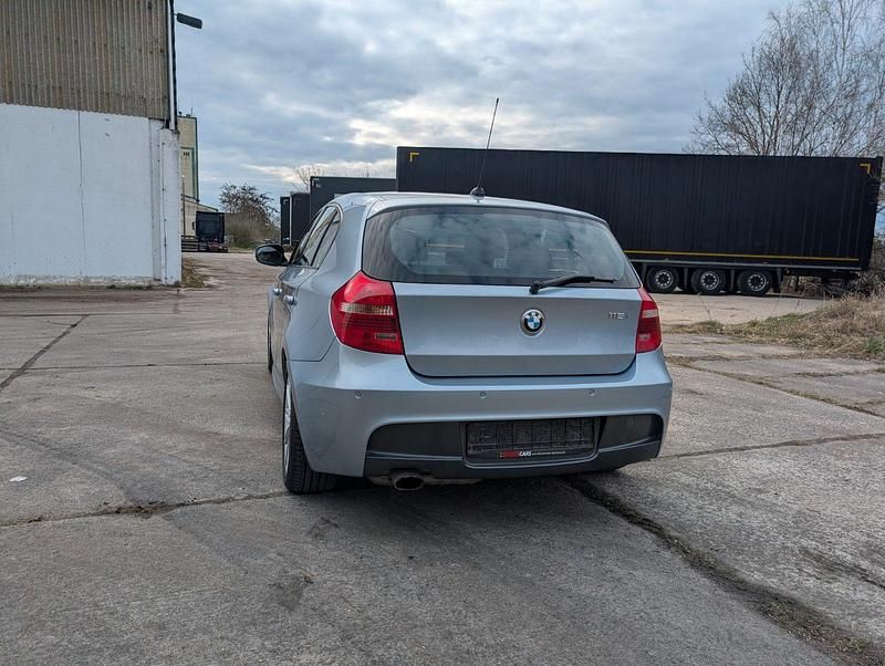 Gebraucht BMW 116 M Sport 122 PS (89 kW) 2011 Blau Kleinwagen