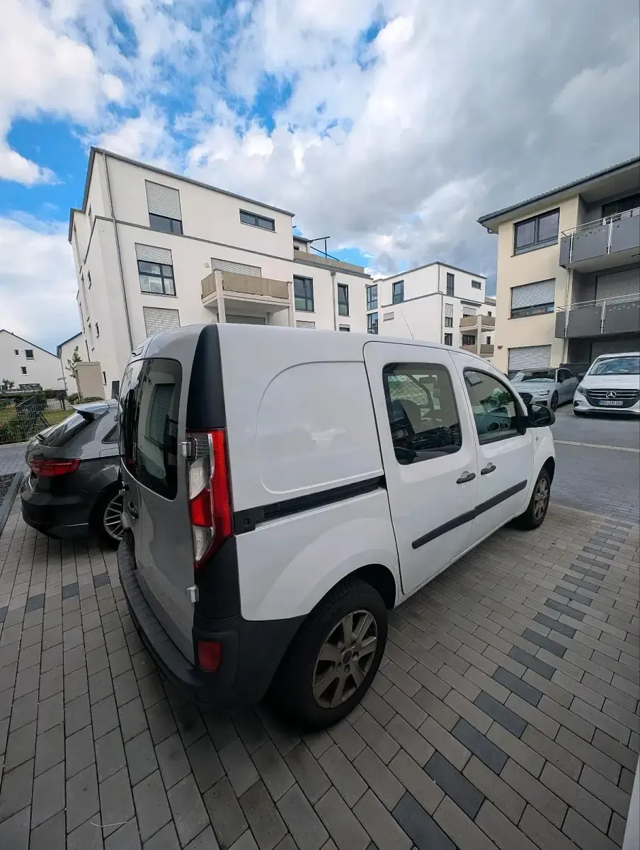 Gebraucht Renault Kangoo 75 PS (55 kW) 2018 Weiß Van / Kleinbus