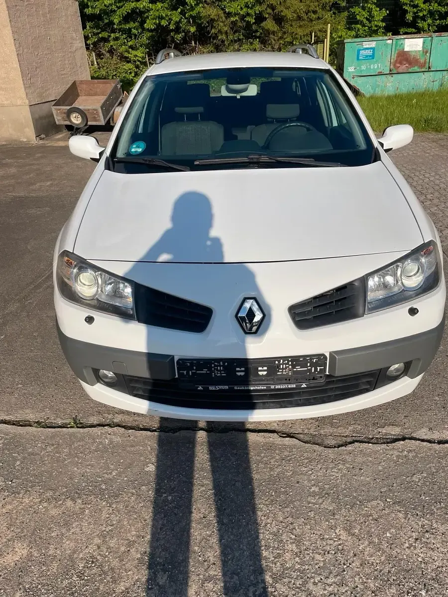 Gebraucht Renault Mégane GrandTour 99 PS (72 kW) 2008 Weiß Kombi