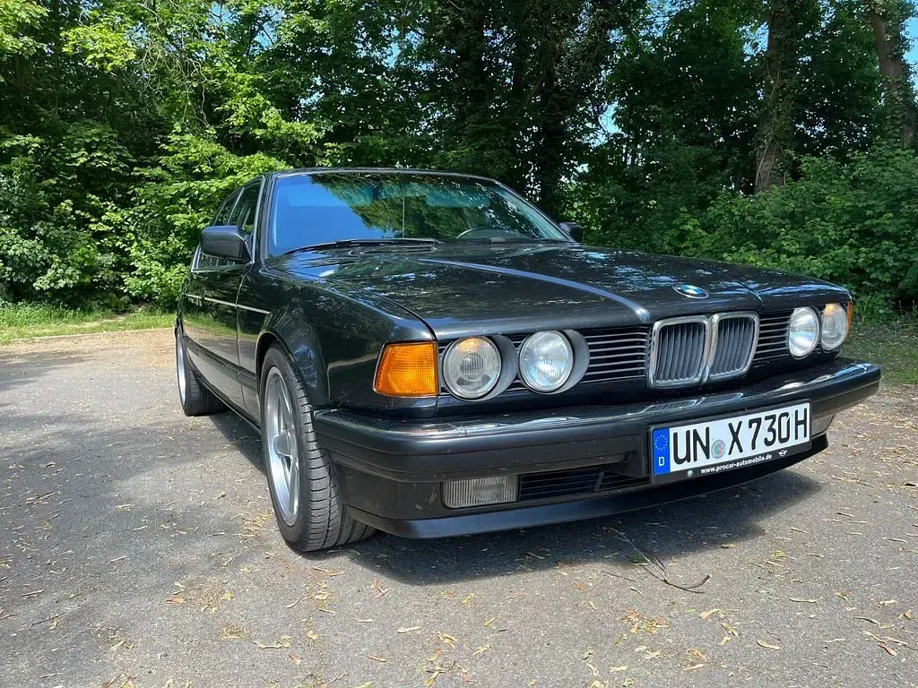 Gebraucht BMW 730 Performance 188 PS (138 kW) 1992 Schwarz Limousine