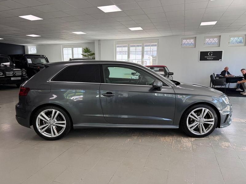 Gebraucht Audi A3 S-Line 150 PS (110 kW) 2015 Grau Limousine