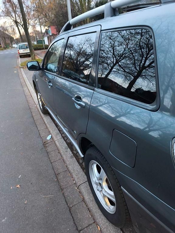 Gebraucht Mitsubishi Outlander 160 PS (117 kW) 2003 Grau SUV