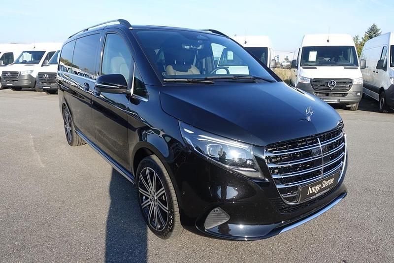 Gebraucht Mercedes V300 Exclusive 237 PS (174 kW) 2025 Obsidianschwarz metallic Van / Kleinbus