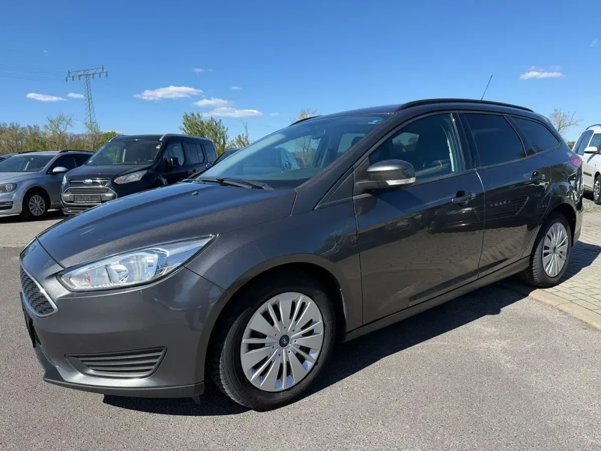 Używany Ford Focus 120 KM (88 kW) 2015 Szary Kombi