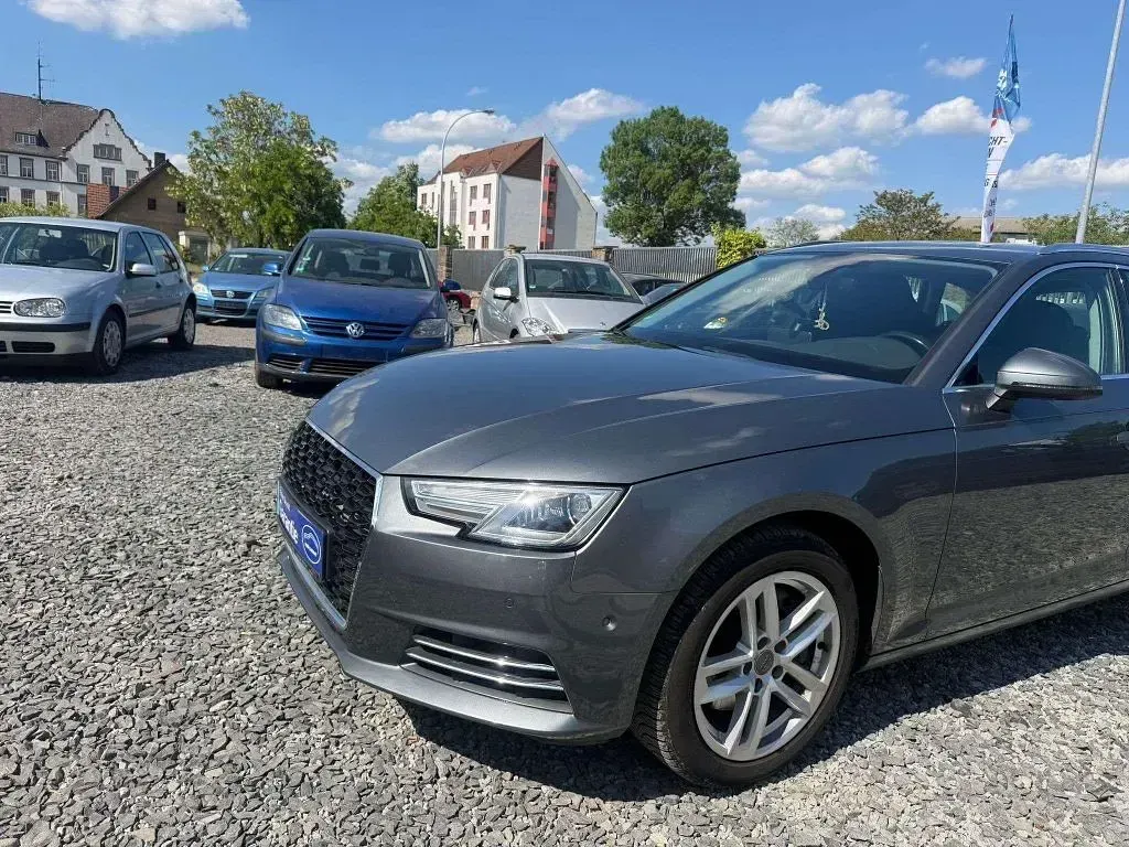 Używany Audi A4 Sport 190 KM (139 kW) 2016 Szary Kombi