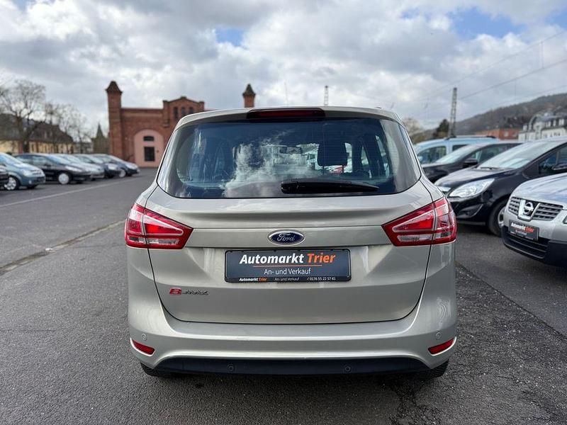Gebraucht Ford B-MAX 105 PS (77 kW) 2014 Silber Van / Kleinbus