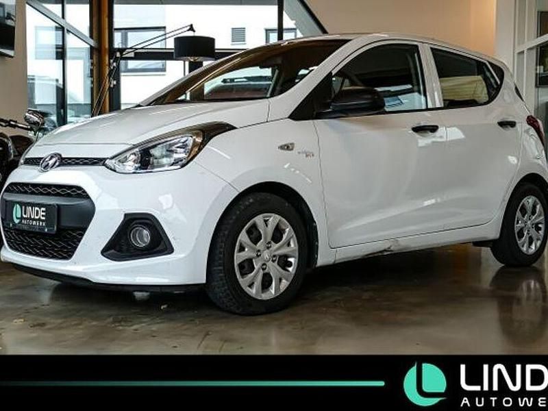Polar white / sol Gebraucht 2014 Hyundai i10 Classic Kleinwagen | 4.990 € (Fairer Preis) - Bild 1/4